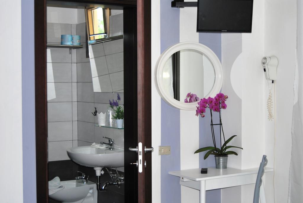 Hotel Abay Rimini Ngoại thất bức ảnh